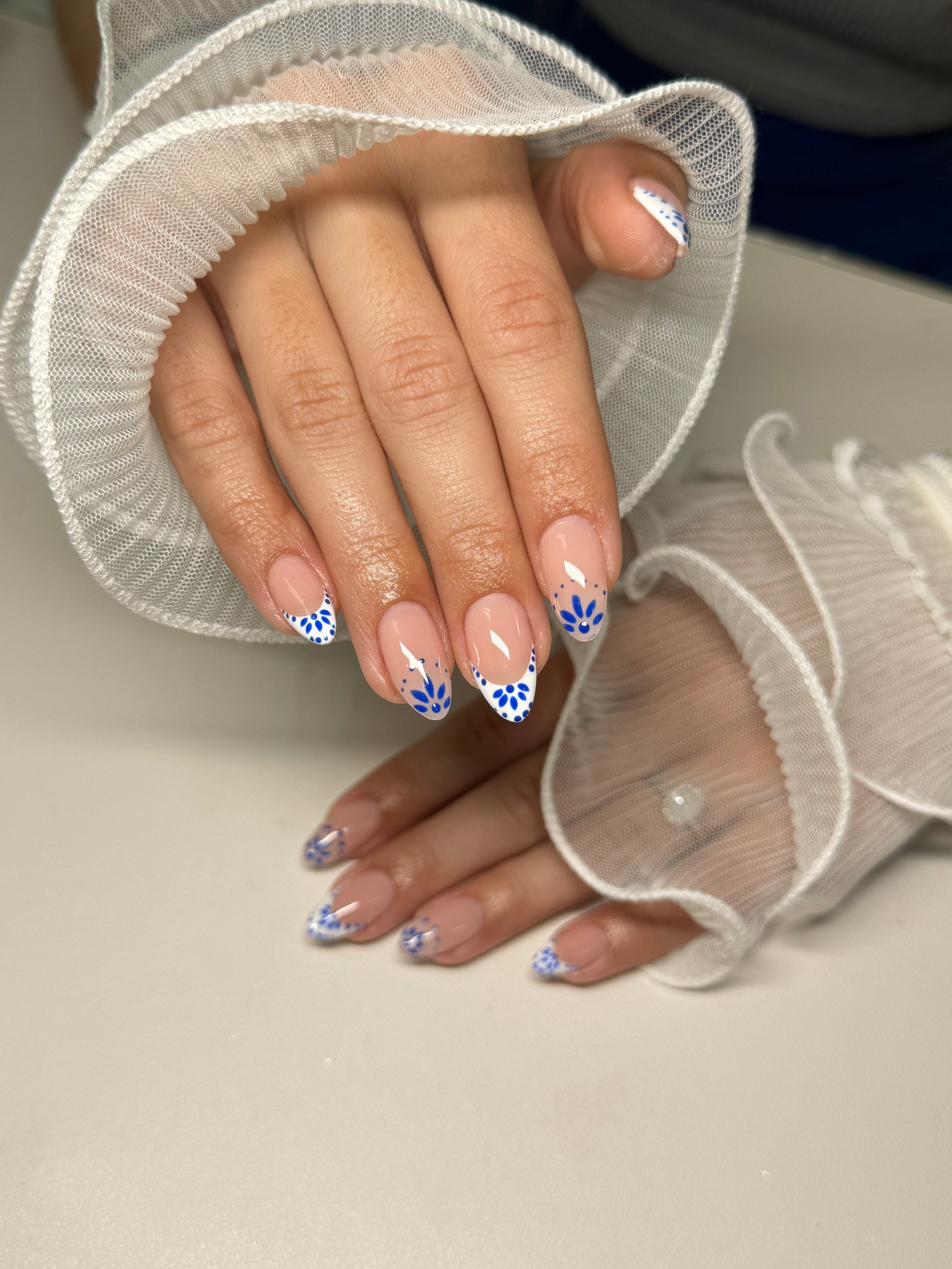 Gel Fall Nail Designs 2025: Elegant & Seasonal